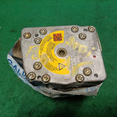 4B5857805CLEP Sicherheitsgurt hinten. Links AUDI A6 (4B) 2.4 V6 SW 5p/b/2393cc