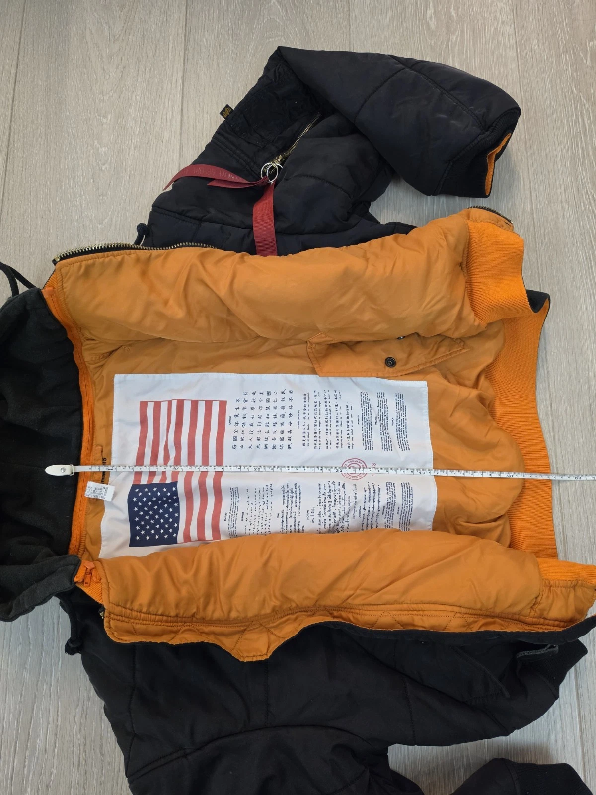 RARE! Vetements X Alpha Industries Cropped Bomber Jacket Size L - product detail image 9