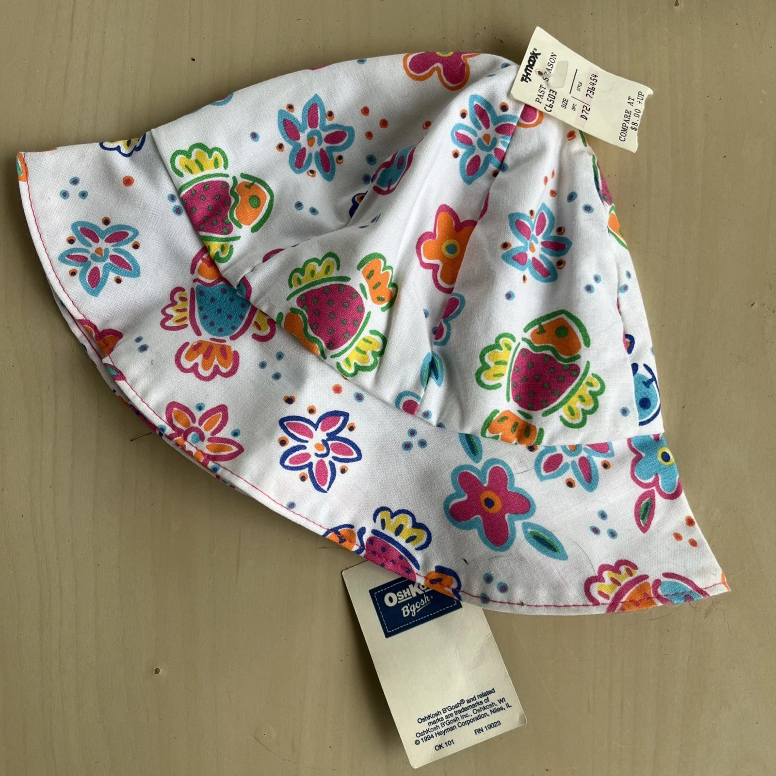 OshKosh B'Gosh RARE Toddler Hat Colorful Size 17 Infant
Opens in a new window or tab
