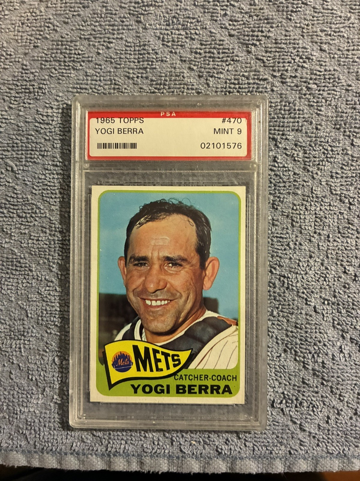 1965 Topps Yogi Berra #470 PSA 9 Mint