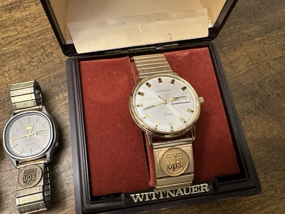 United Parcel Service UPS Wittnauer 25 Year Safe Driving Quartz Watch Diamonds - Image 3 of 4