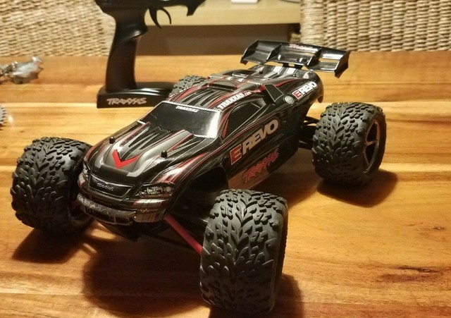 traxxas e revo 1 16 vxl traxxas e revo 1 16 vxl