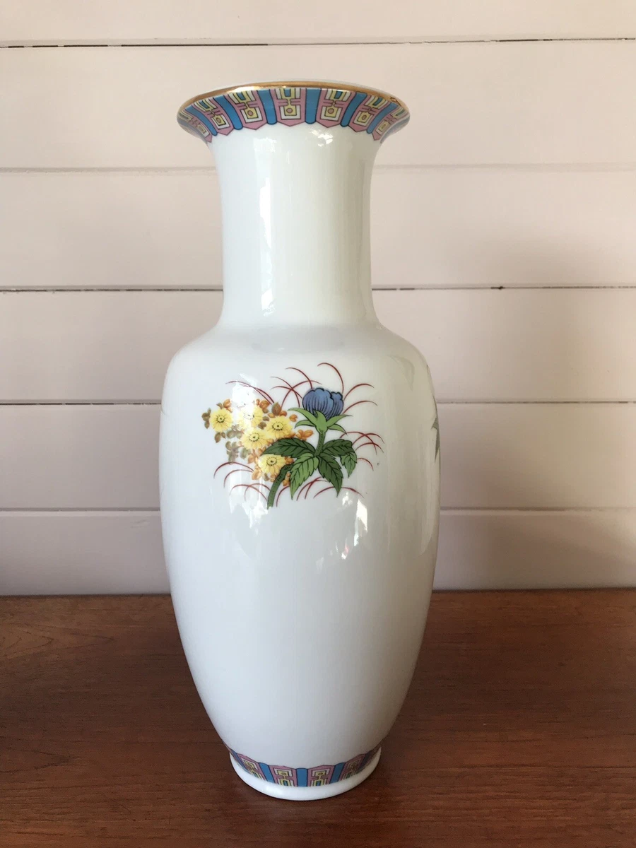 Vintage Large Chinese Vase Hand Painted Vase 