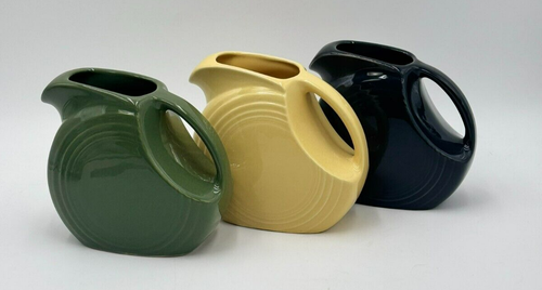 Fiesta Small / Juice Disc / Disk Pitchers - Choice of Discontinued Colors - 第 1/5 張圖片