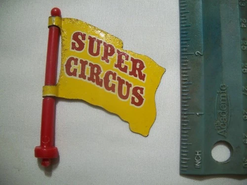 1 RARE MARX SUPER CIRCUS TIN METAL LITHO FLAG & POLE 1/32 54MM 60MM PLAYSET