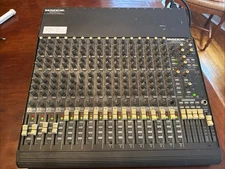 Mackie 1604 VLZ Pro 16-Ch Line Mixer 4-Bus XLR Rackmount