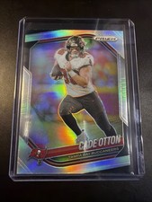 2025 Panini Prizm - Cade Otton #151 Silver Prizm