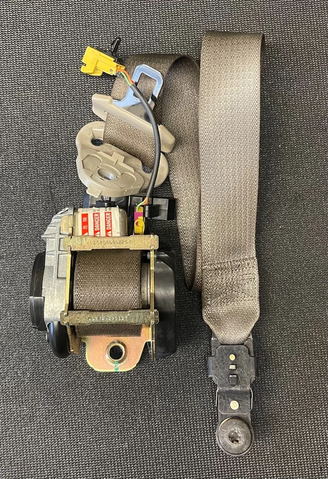 Cinturón de seguridad delantero izquierdo del lado del conductor Saturn Vue 2004 2005 fabricante de equipos originales Foto 3 de 4