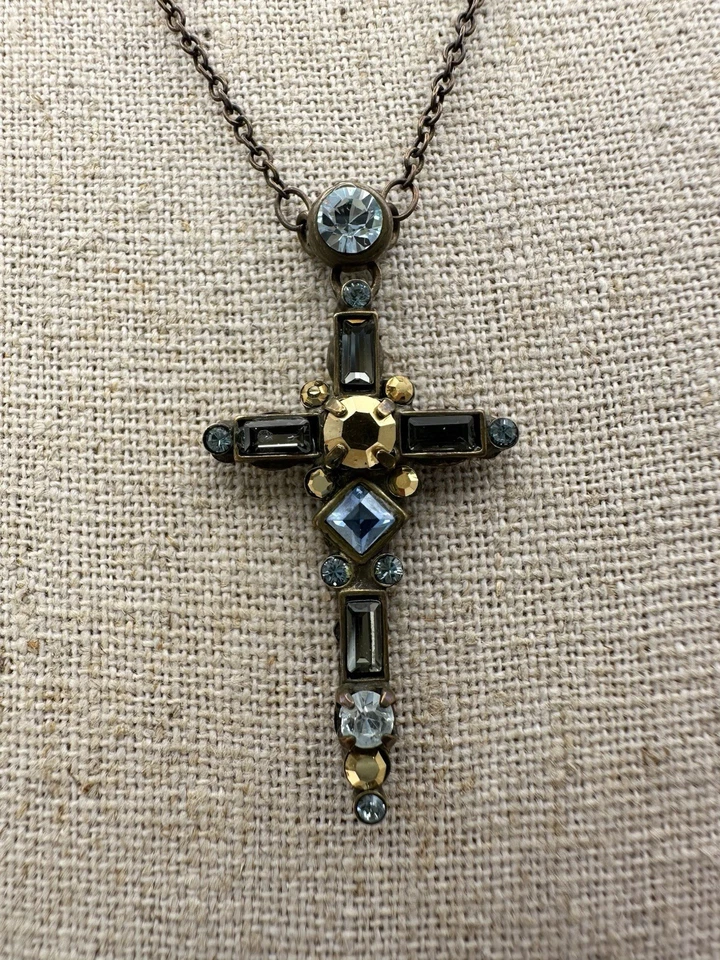 "Collar Cruz Cristal Transparente Azul Sorrelli 22""" Foto 3 de 4