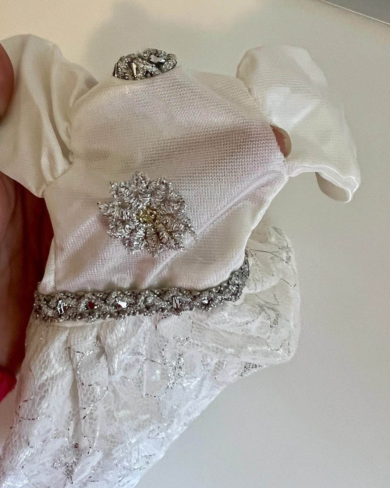 VETEMENTS Pacchetto vestiti bambola vintage Sindy e altri