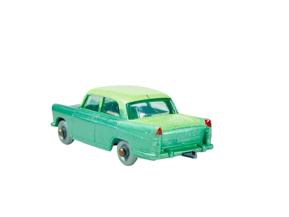 Matchbox Moko Lesney No. 29 SPW Austin A55 Cambridge - Image 3 of 4