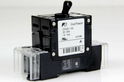 FUJI ELECTRIC CP32E / 1DC Schütz CIRCUIT PROTECTOR CP-S2 1A DC