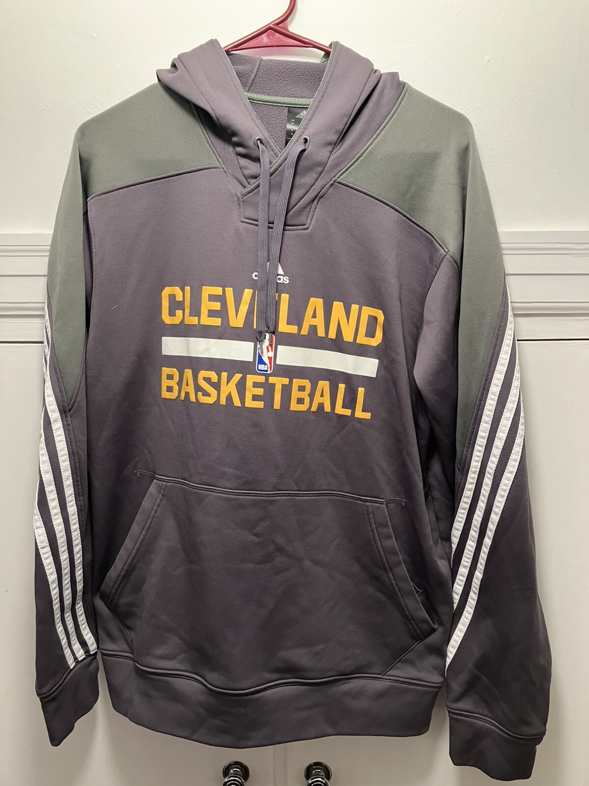 Cleveland Cavaliers NBA Adidas Men’s Medium Climawarm Practice Hoodie Sweatshirt