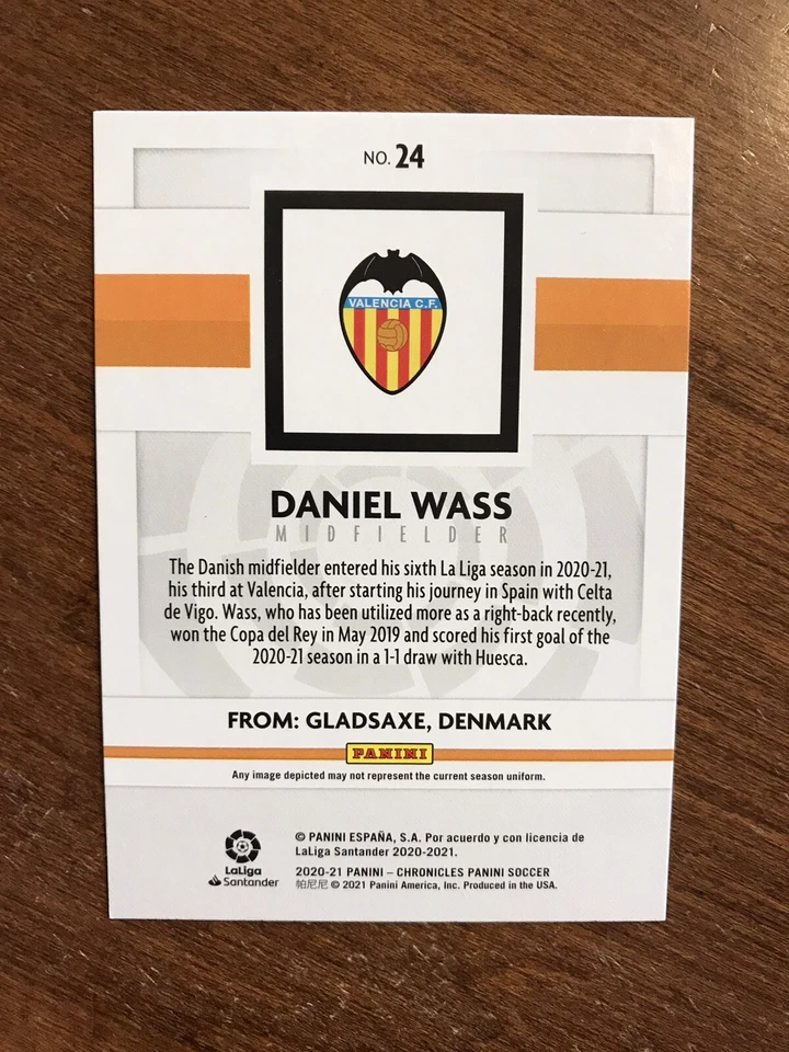 Daniel Wass 2020-21 Panini Silver Circles La Liga #24 Valencia CF - Image 2 of 2