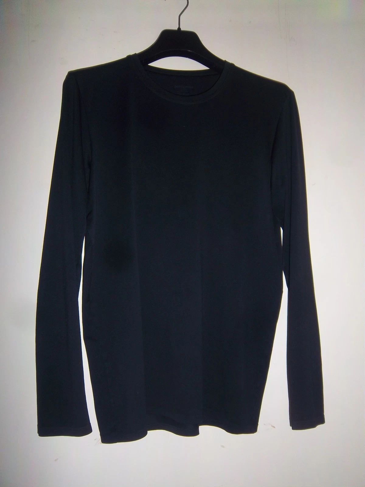 Patagonia Capilene Long Sleeve Crew Mens Large Silkweight
Opens in a new window or tab