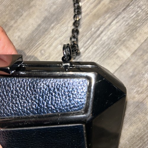 IVANKA TRUMP Designer Clutch Hand Purse Black Blue Hard shell W/metal Strap - Picture 6 of 7