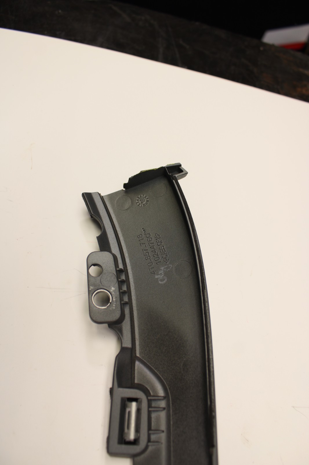 Lamborghini Huracan RH Plastic Console Side Panel 4T0857718 OEM *DAMAGE*