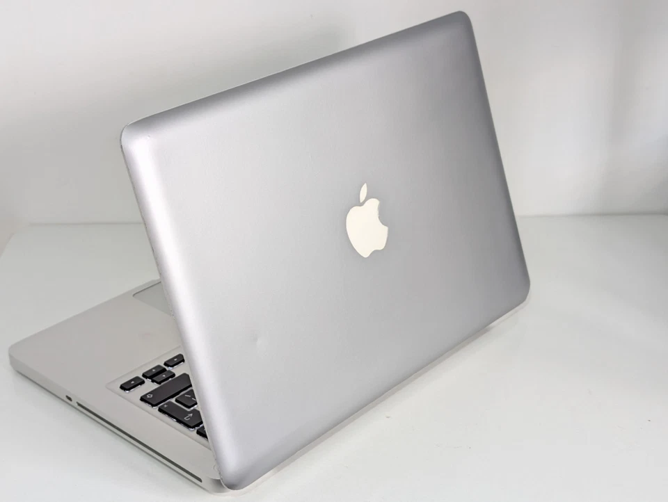 🍏  MacBook Pro 13| 2012 | Intel Core i5 | 8GB RAM | 1TB ROM - Image 3 of 4