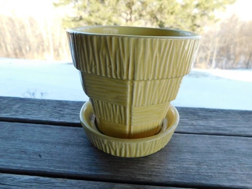Vintage Pastel Yellow McCoy Planter BASKET WEAVE Pattern w Attached Saucer