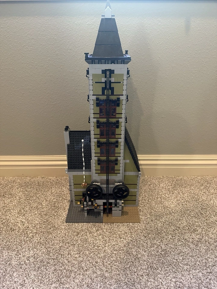 LEGO CREADOR DE MANSIÓN EMBRUJADA CON MINIFIGURAS DE FANTASMAS! 96% Completo o Superior! Foto 3 de 4