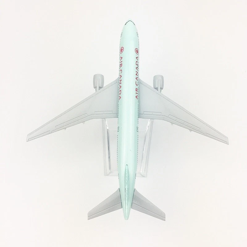 1:400 Alloy Diecast Airplane Model 16cm Air Canada Boeing 777-300ER Collection - Image 4 of 4