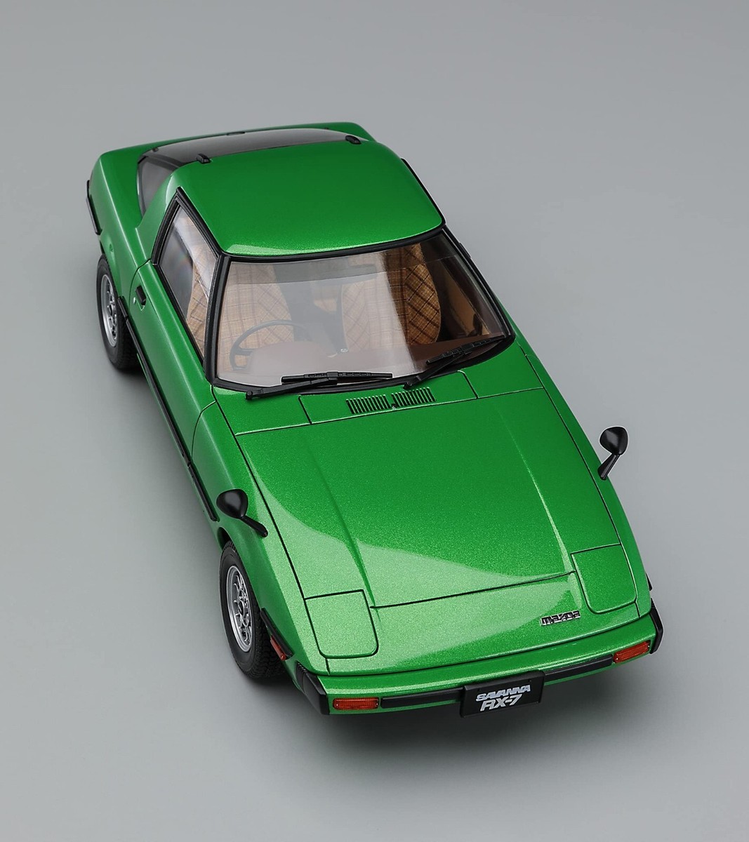 Hasegawa 1/24 Historic Car Series Mazda Savannah RX-7 (SA22C