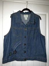 The quacker factory denim vest sleeveless patriotic beaded blouse womens LG