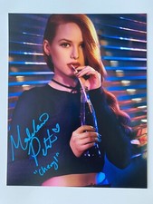 MADELAINE PETSCH In Person Signed Autograph 20x25cm Riverdale