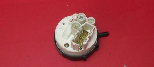 Waschmaschine CANDY GOF662-80 Wasserdruckschalter