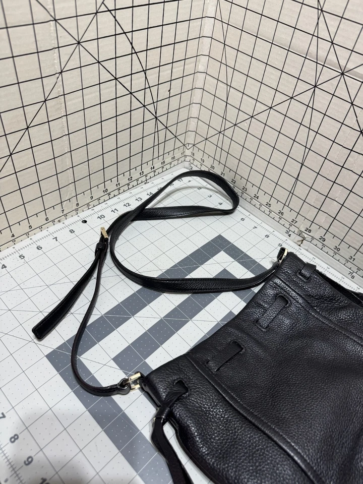 Bolso de cuero Kate Spade negro cubo Foto 4 de 4