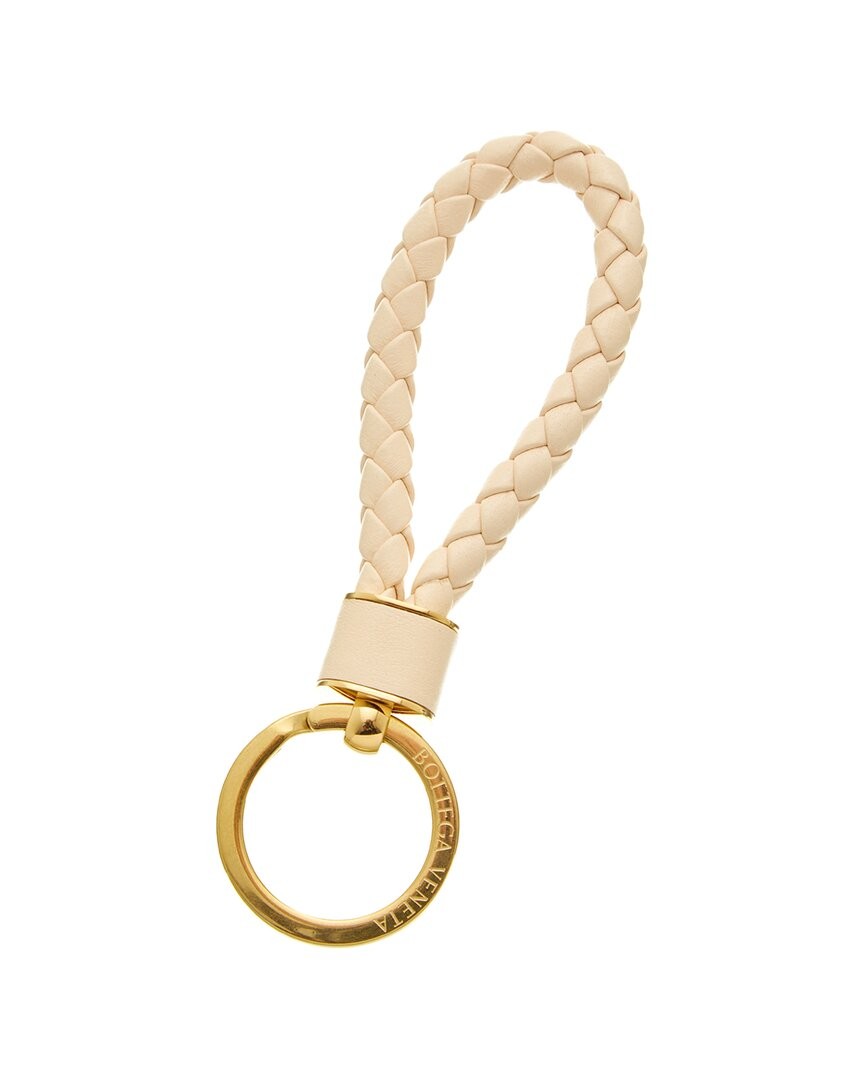 Женский кожаный брелок для ключей Bottega Veneta Intrecciato 49990₽