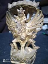 Lord Vishnu auf dem Garuda-Vogel Statue ist handgeschnitzt