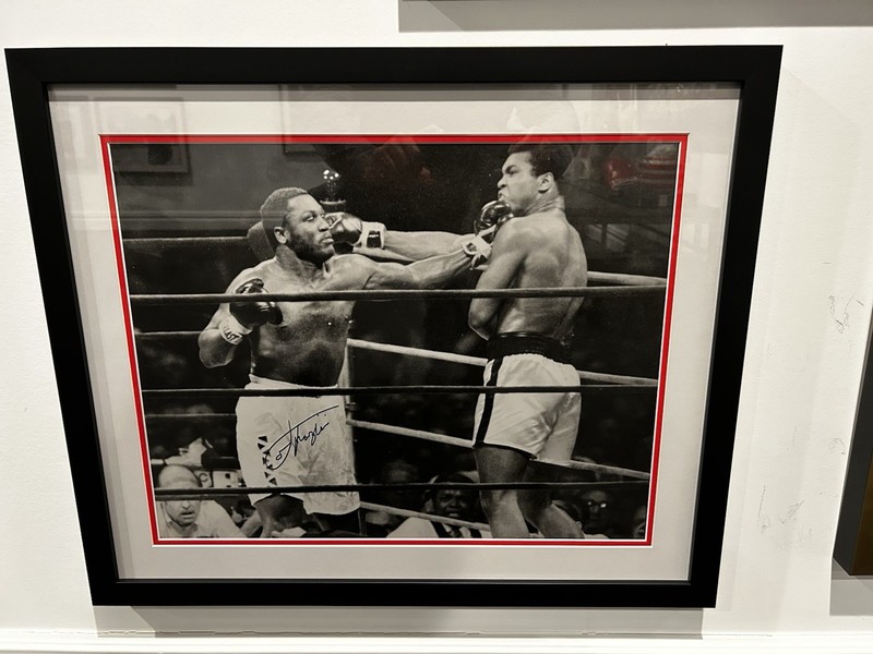 Smokin Joe Frazier Signed Big Photo/Poster Muhammad Ali Boxing Autographed COA