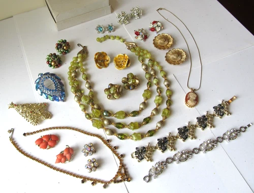 LOT Vintage Estate COSTUME JEWELRY Juliana Signed WEISS Judy Lee SARAH COV