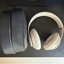 Beats by Dr. Dre Studio Pro Wireless Over-Ear Headphones - Sandstone