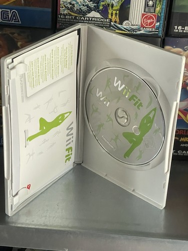 Gioco Wii Fit per Nintendo Wii guarda nel negozio! - Foto 2 di 2