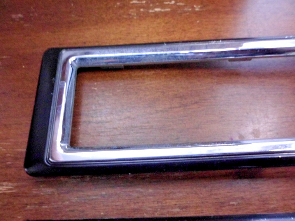 1989 - 1991 Chrysler TC by Maserati - Inner Door Handle / Lock Bezel Trim Pair