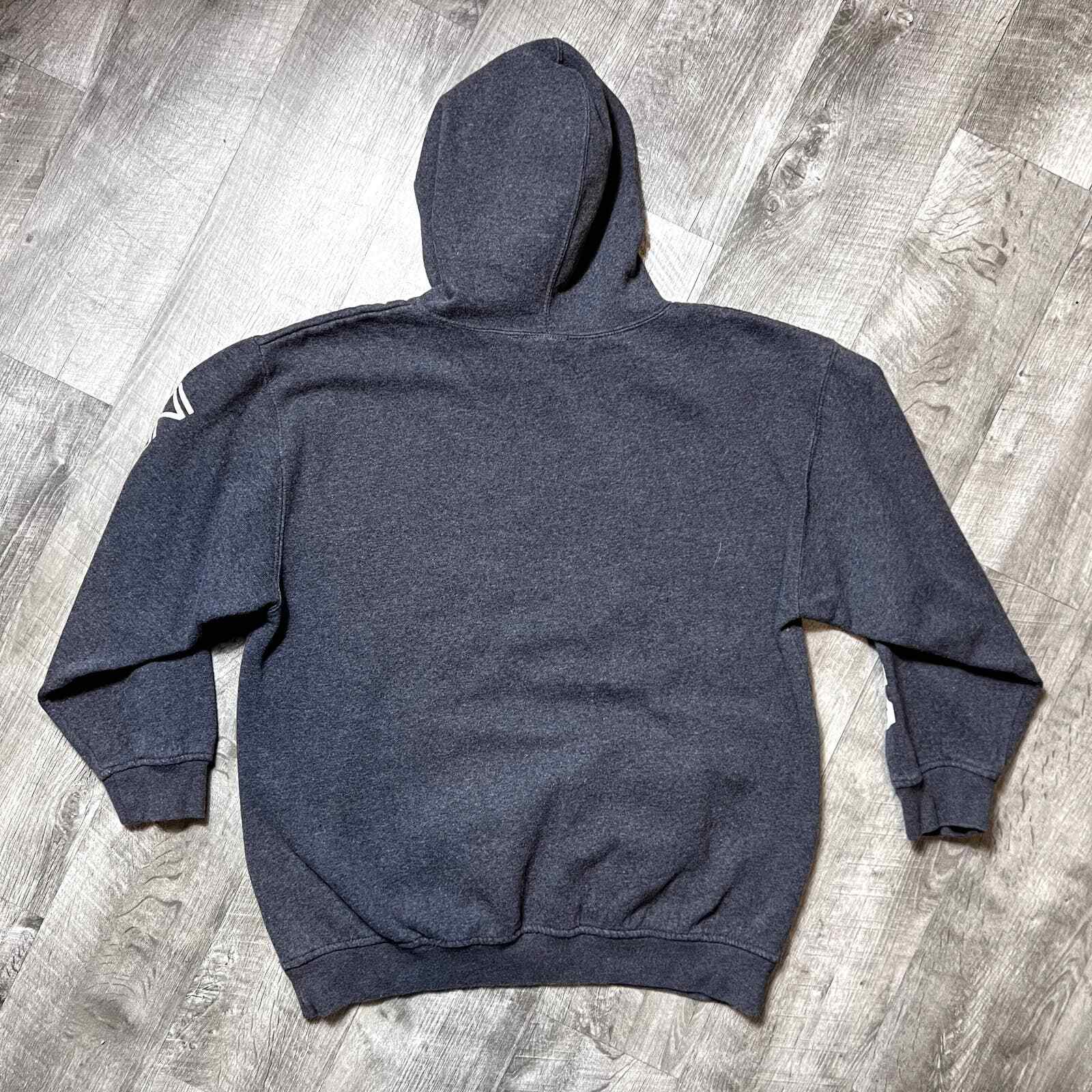 Vintage World Industries Skateboards Gray Hoodie Sz Small  