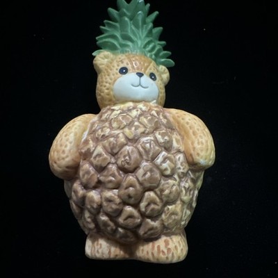 ENESCO LUCY AND ME LUCY RIGG BEAR STANDING PINEAPPLE 1991    