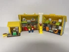 FISHER PRICE VINTAGE PLAY FAMILY HOUSE YELLOW 1969 #952 WOODEN PEOPLE FURNITURE