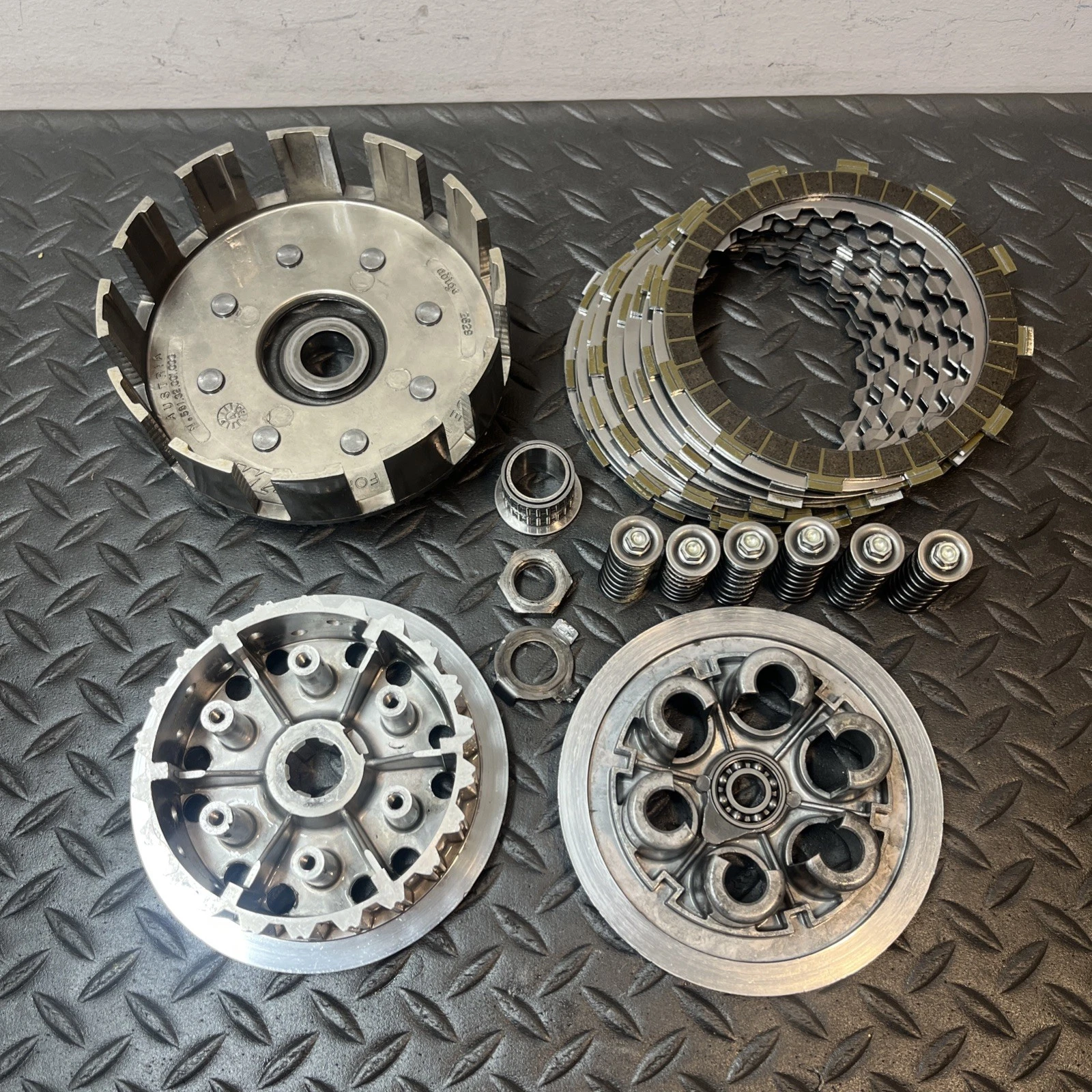 1996 KTM 250MXC Conplete Clutch Basket Hub Pressure Plate