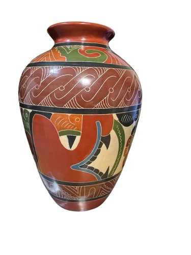 Vintage Pottery Vase From Nicaragua By Lourdes Martinez Brown Tones Beautiful