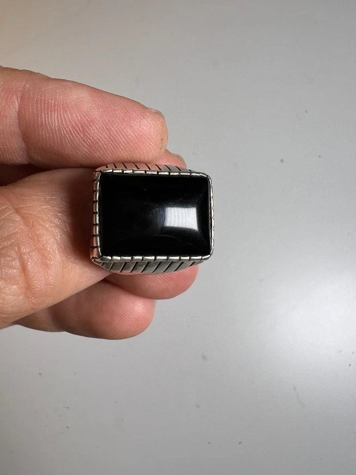 STRANGER THINGS 4: Anel de ônix preto Dustin’s vintage prata esterlina ônix tamanho 8 - Imagem 2 de 4