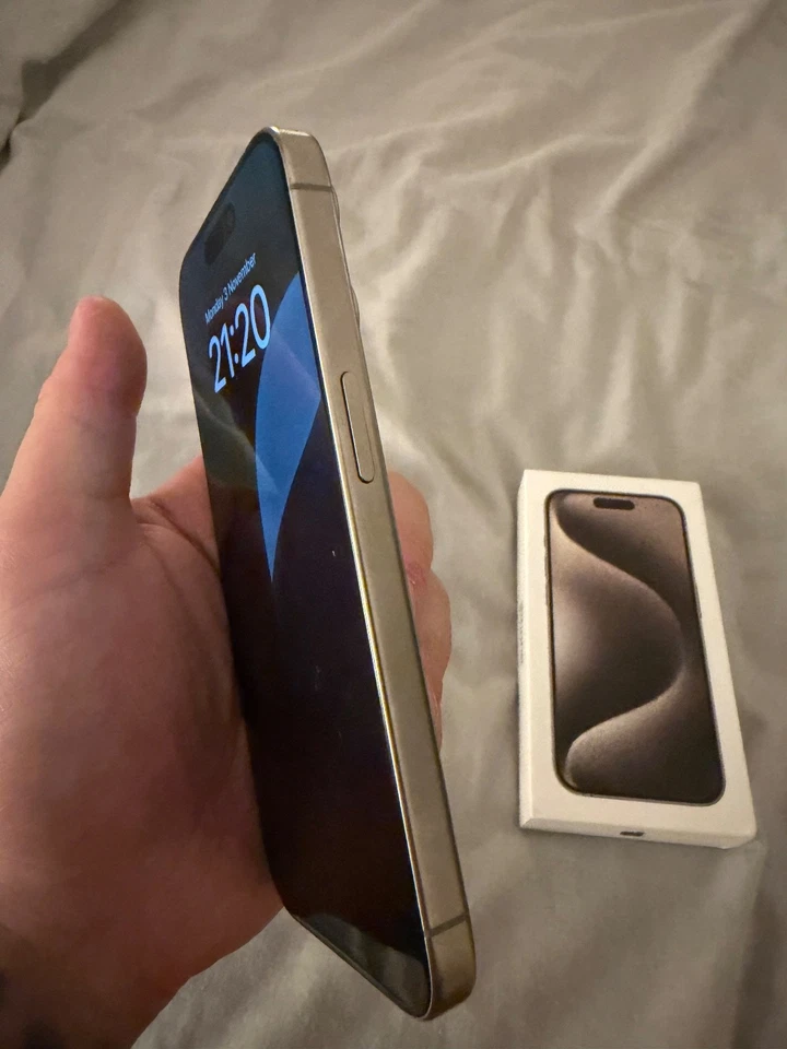 iphone 15 pro 128 gb natural titanium, Excellent condition - Image 4 of 4