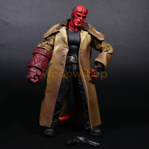 Hellboy The Golden Army Action Figure Mezco 18cm Trench Sigaro Idea Regalo - Imagen 4 de 24