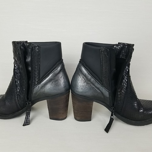 MJUS Womens 8 Black/Silver Snake Skin Design Booties Zip Up Closure 3" heel EUC - Picture 10 of 11