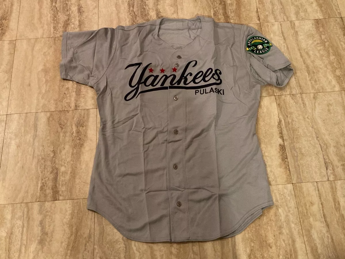 Bat Boy Team Issued Pulaski Yankees Gray Road Jersey New York