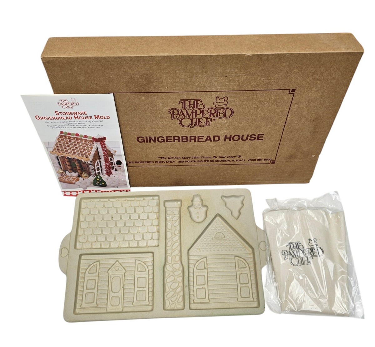 The Pampered Chef Stoneware Mold Gingerbread House Vintage