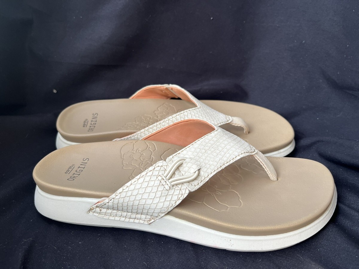 Earth Origins Cream Embossed Snake Thong Sandals Dania EUC