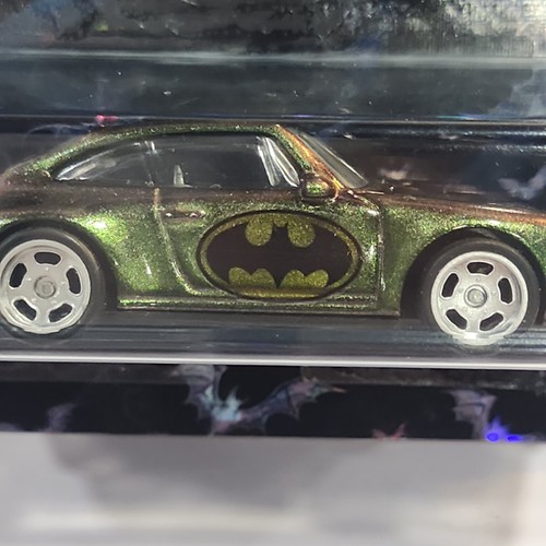 CUSTOM BATMAN !!'96 Porsche Carrera REPAINTED - Real Riders - Hot Wheels CUSTOM! - Picture 4 of 12